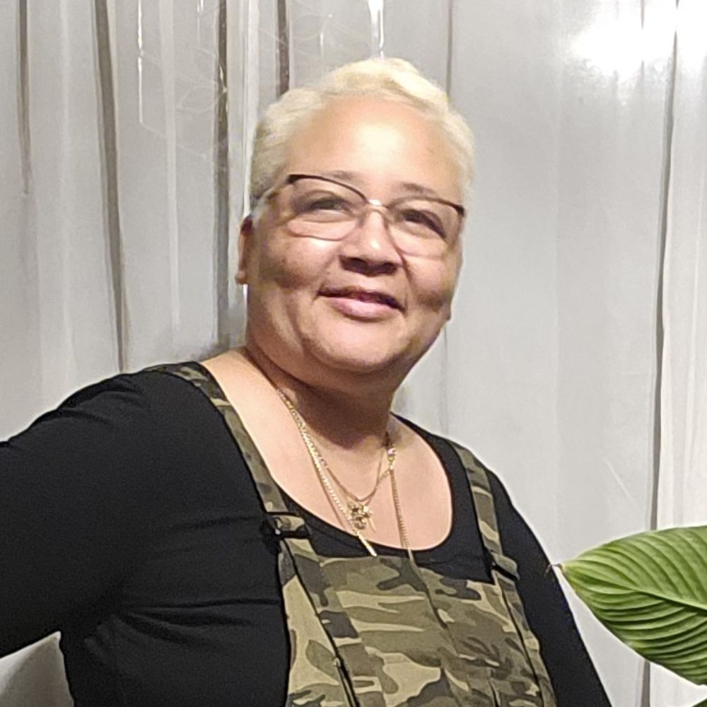 Damaris Dickens