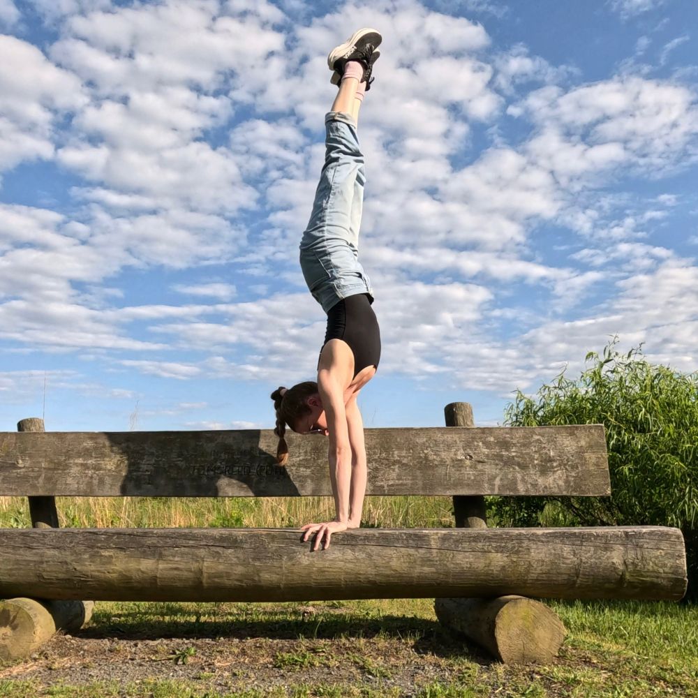 Arabella | Handbalancer