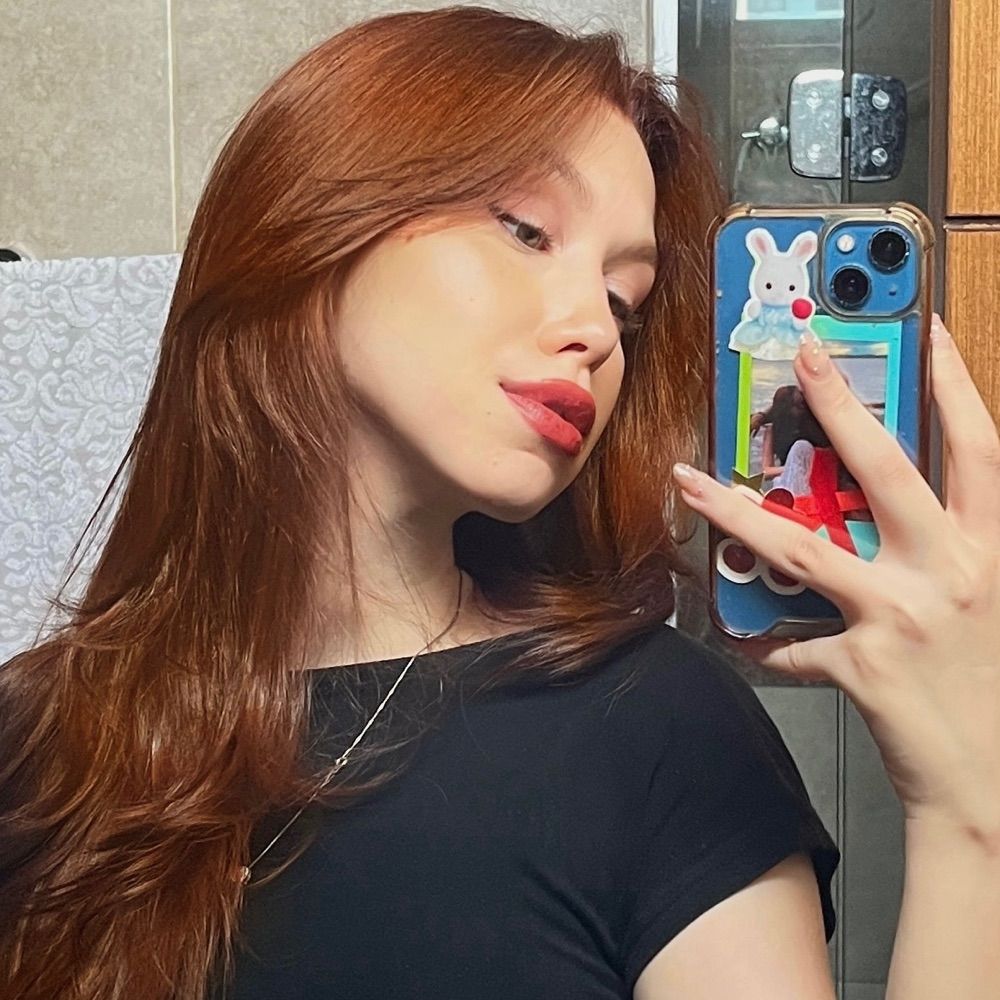 t. ✮