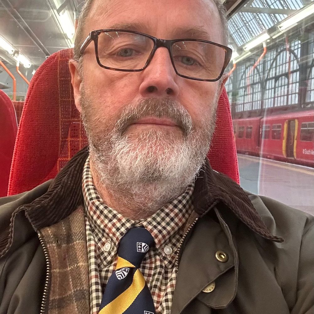 Dr Tom Hewitt