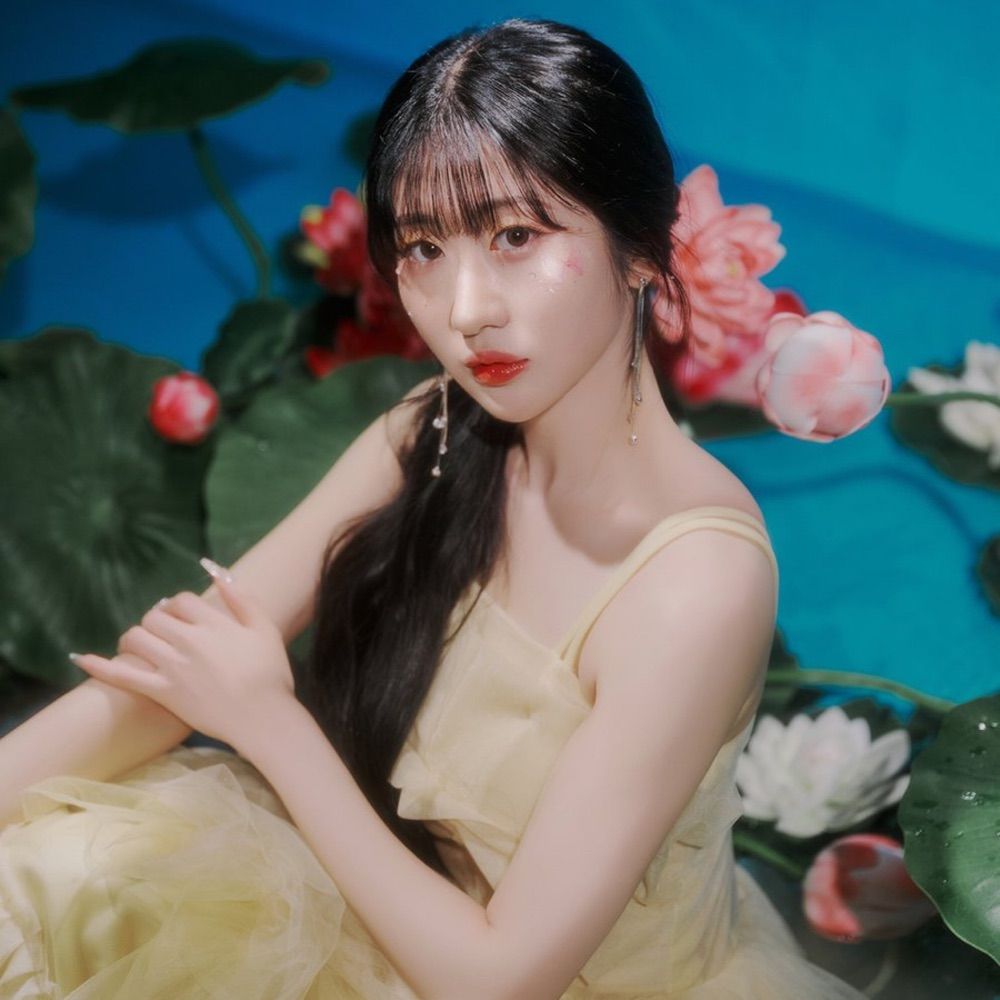 idols in yellow 🌼