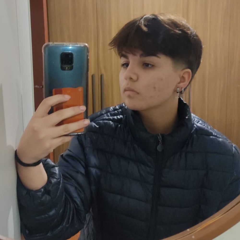 ⋆ laura ⚢ gostosa trist