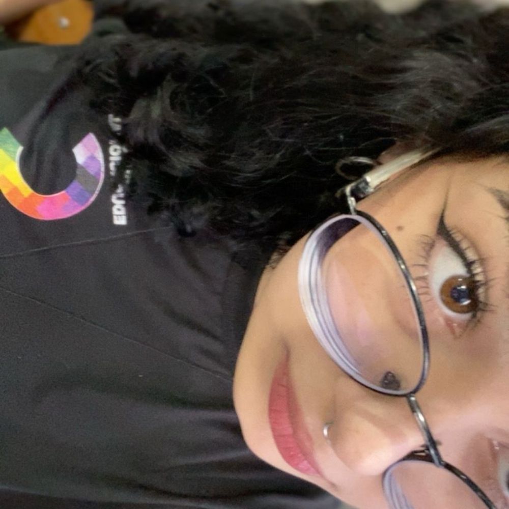 ♱