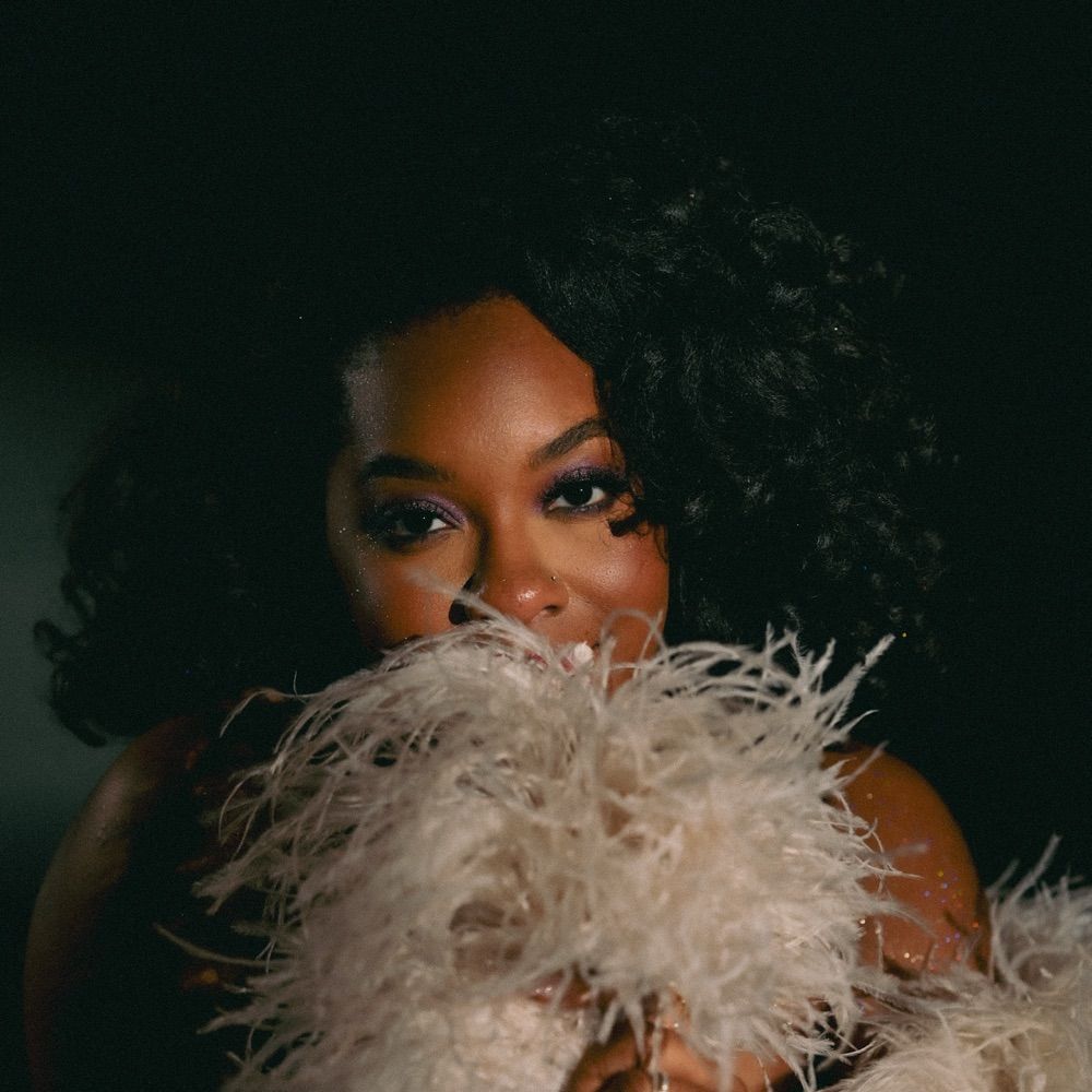 Hello, Leauxla