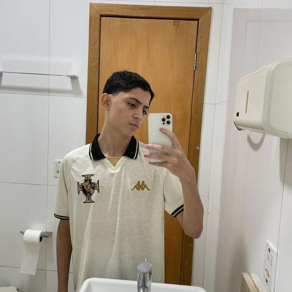 Gutin
✠