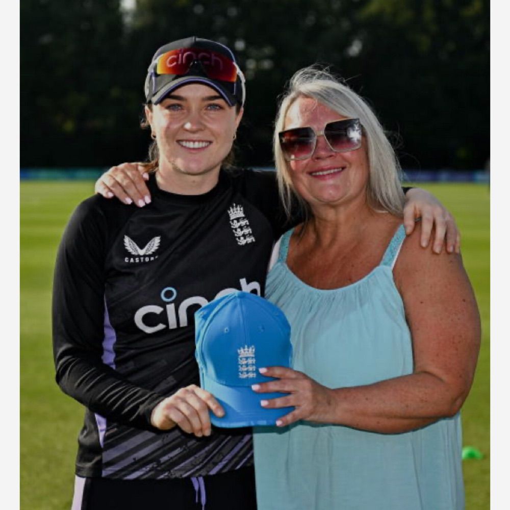Cricket mum🏏football nan⚽️