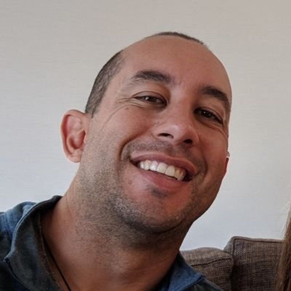Adrian Viliami Bell