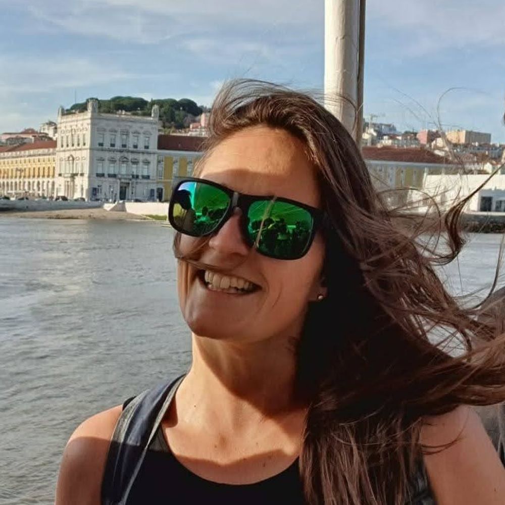 Liana C Silva