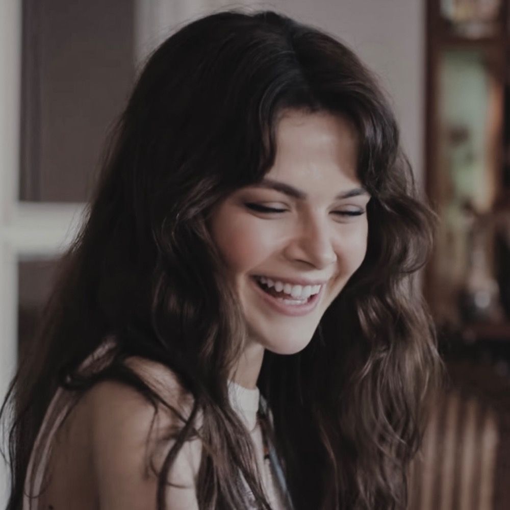 júlia