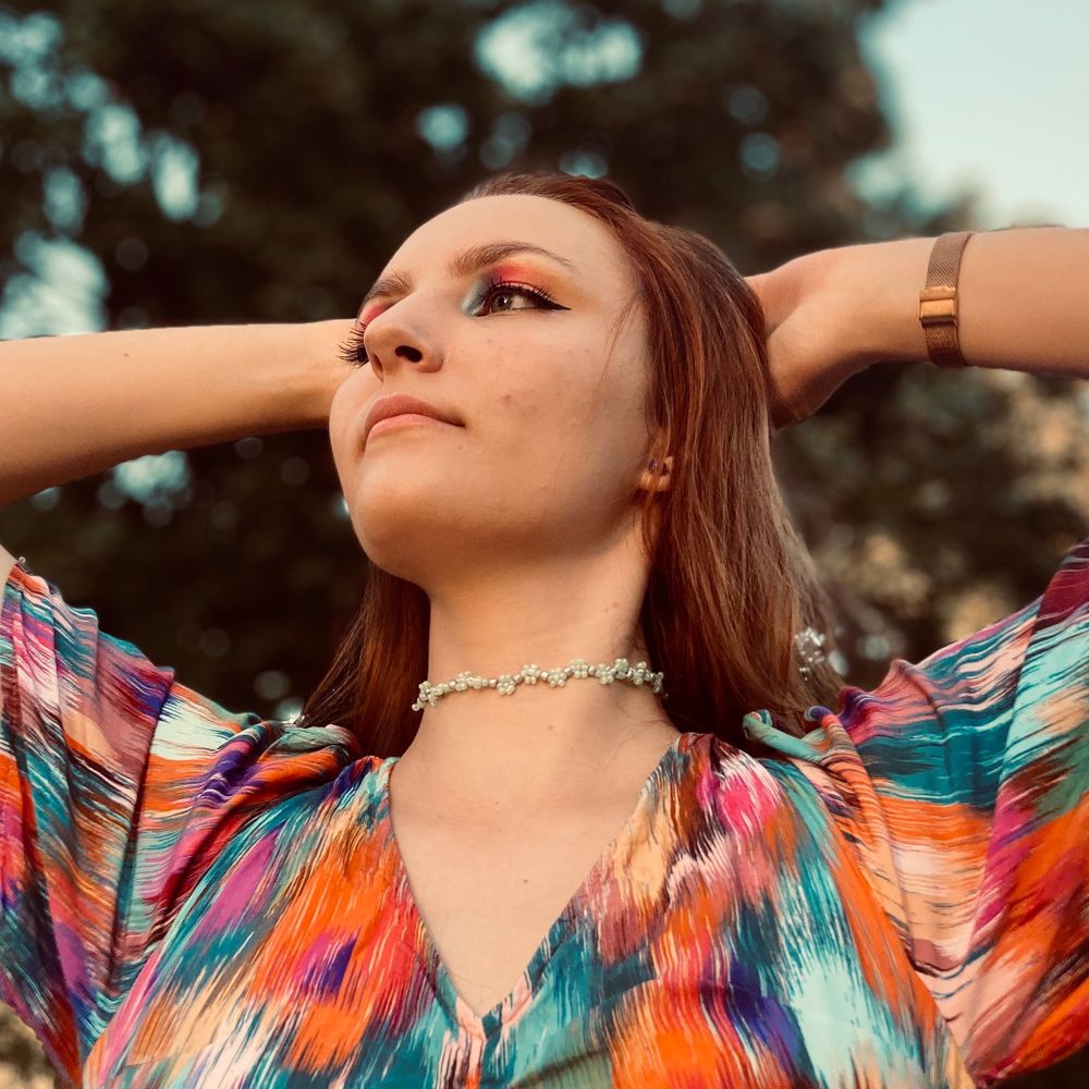 Juliette 👩🏻‍🌾🦋🤣💚