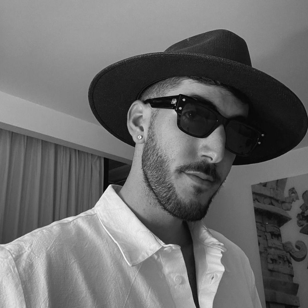 Ezra Ariel