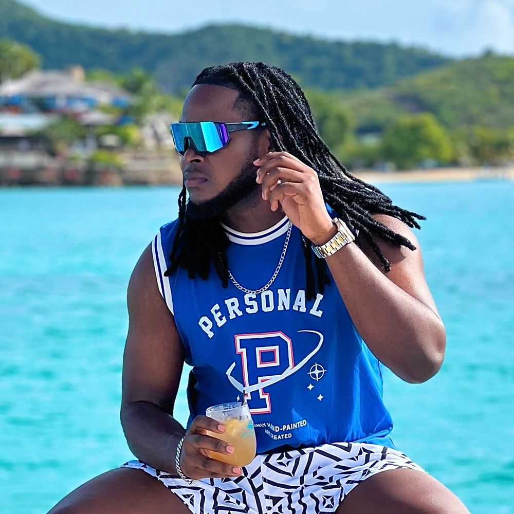 Ken.🇦🇬 || Content Creator