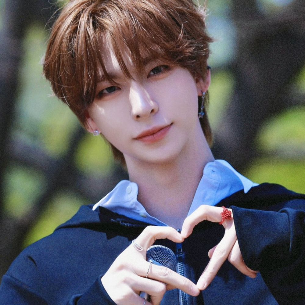 AndyPants ς(◠‿◠.)