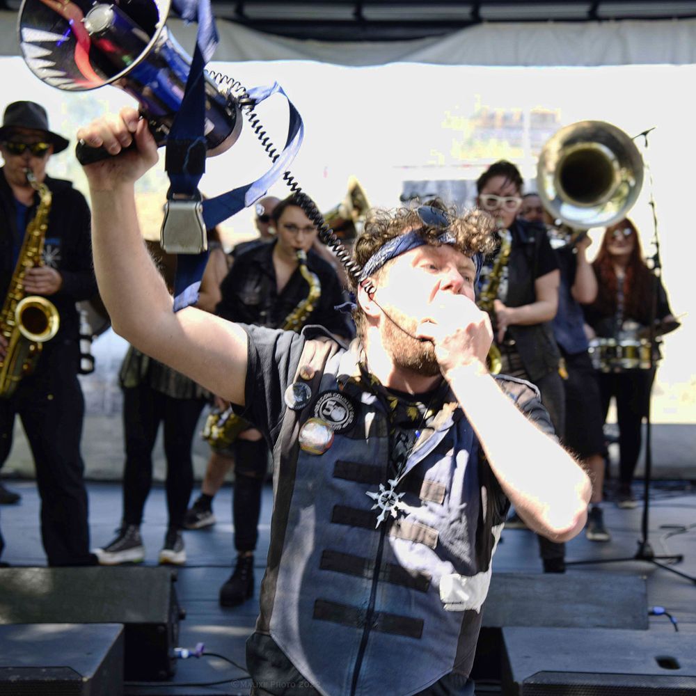 Chaotic Noise Marching Corps