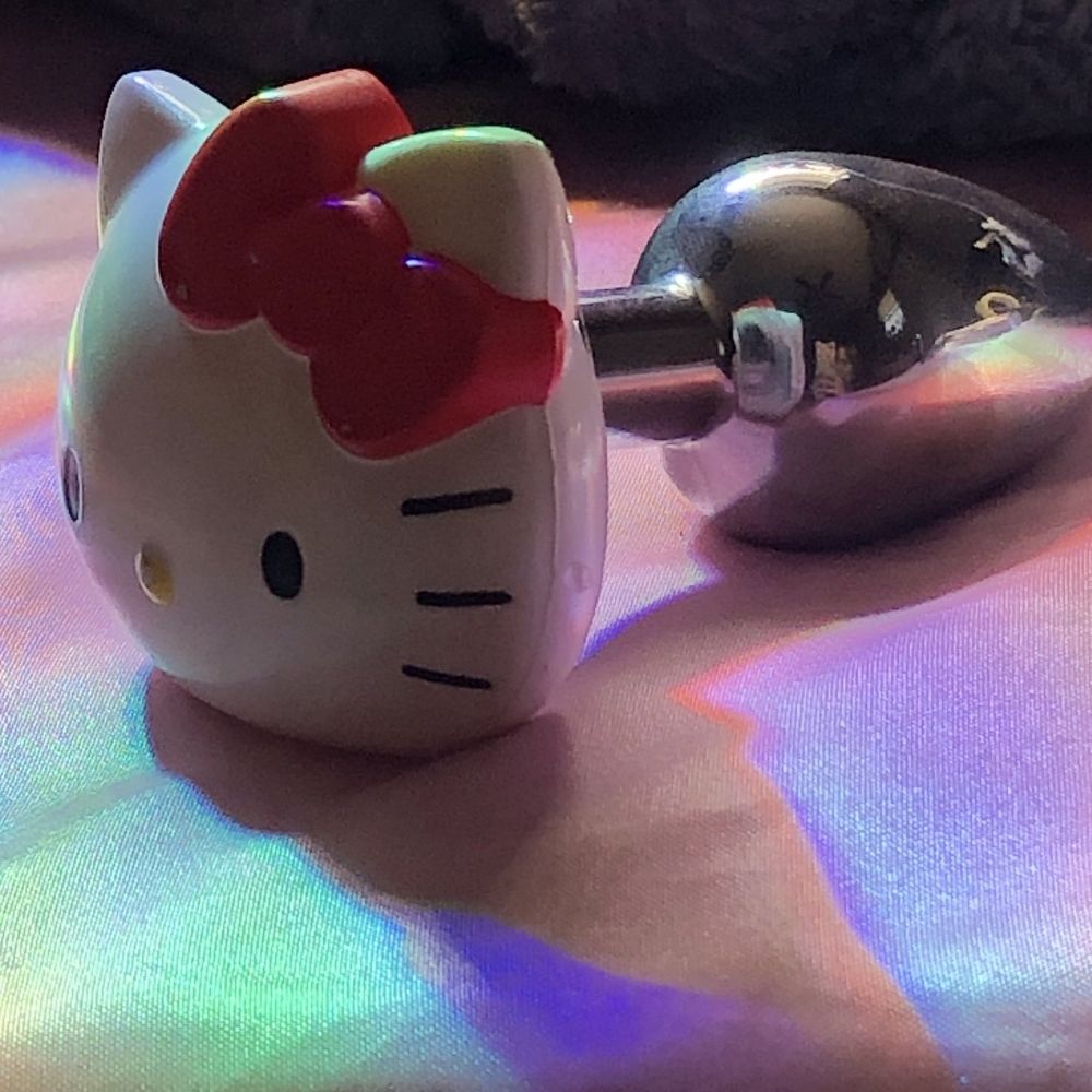 Hello Kitty Butt Plug