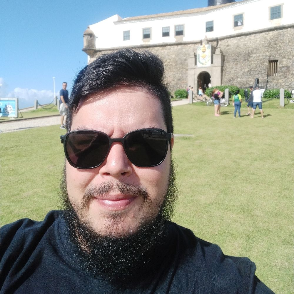 Felipe James 