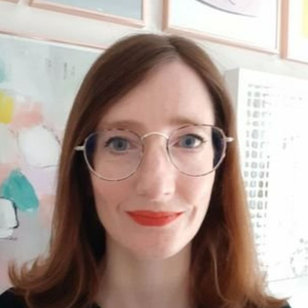 Dr Nicola Holt