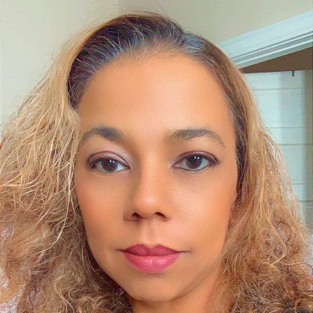 Candace Nola