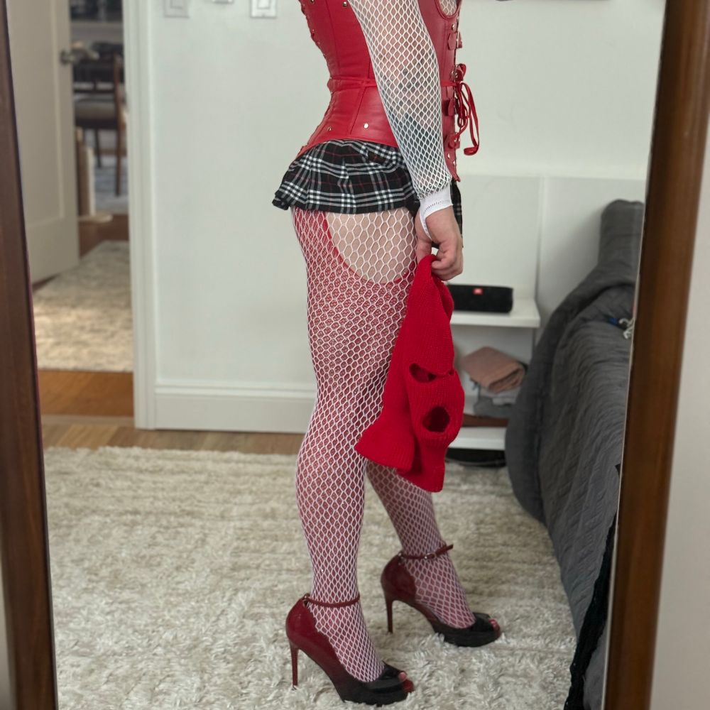 Sissy Fit
