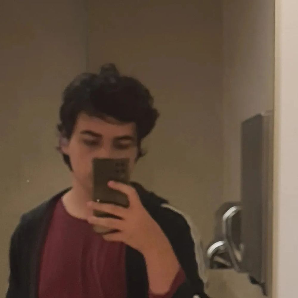 Nicolas PF