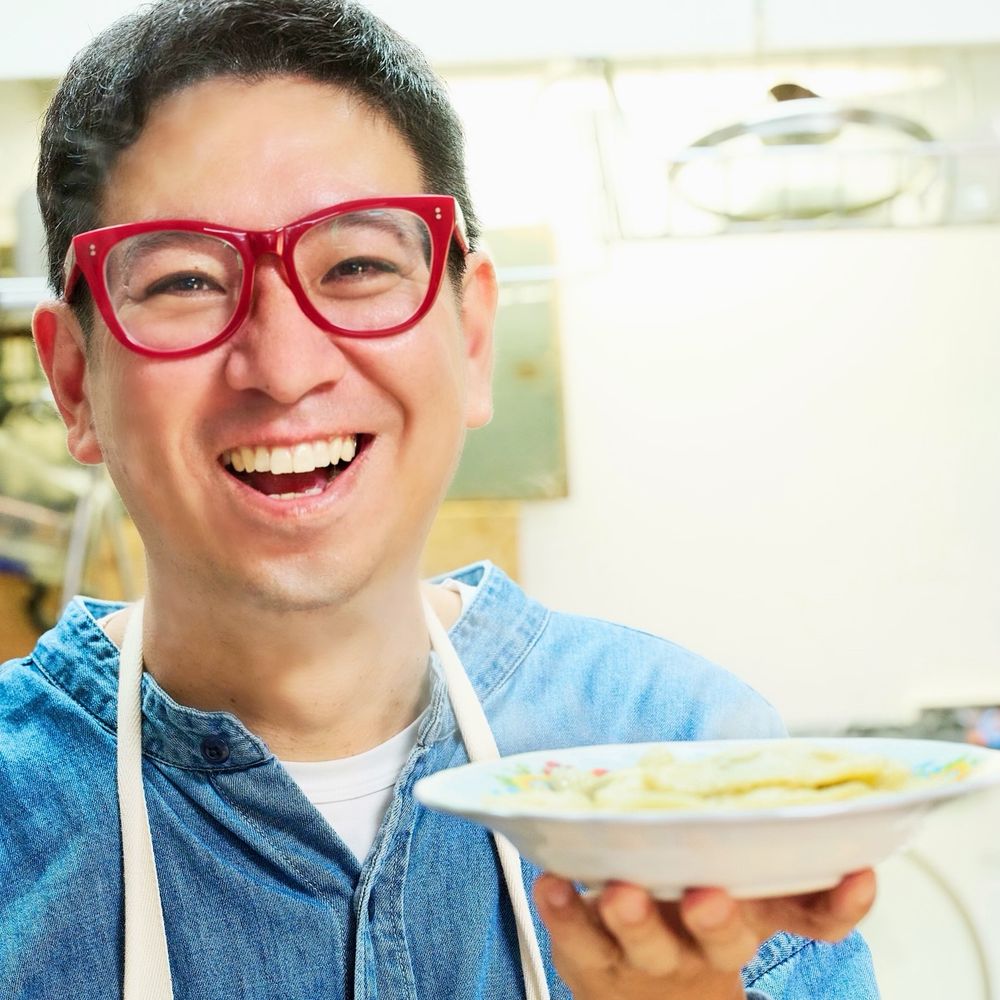 料理芸人クック井上。