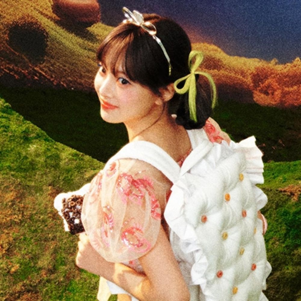 𝗅𝖺︩︪𝗅𝖺𝗒    ୧