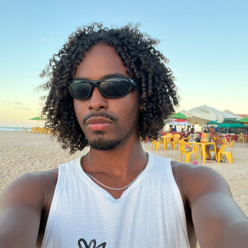 Lucas Fogaça 