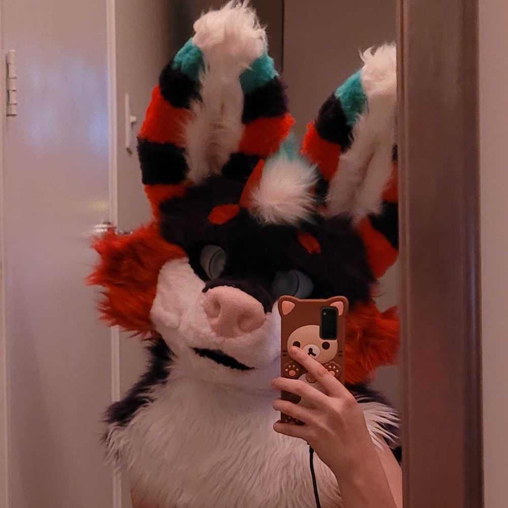 galagagonefluffy.bsky.social