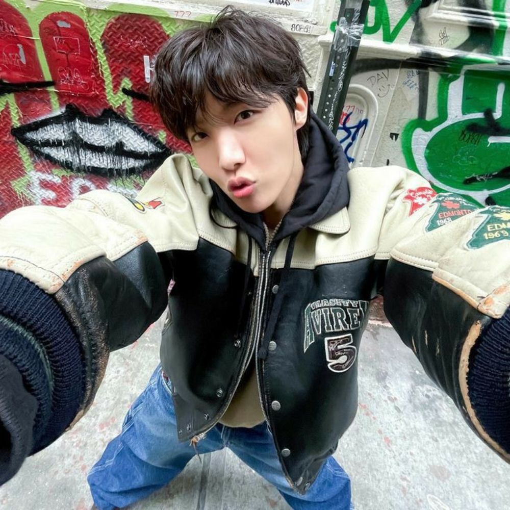 nana ּ ֶָ֢. loves bts