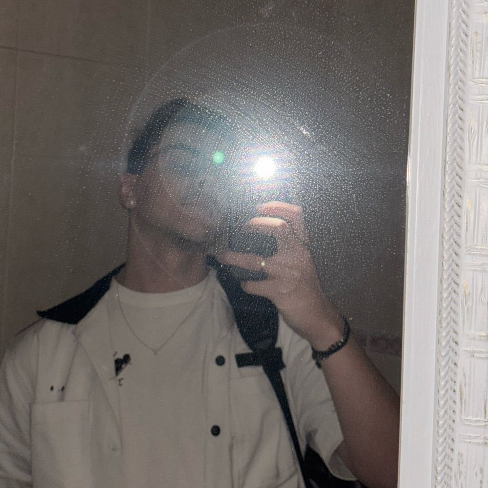 C_Lão