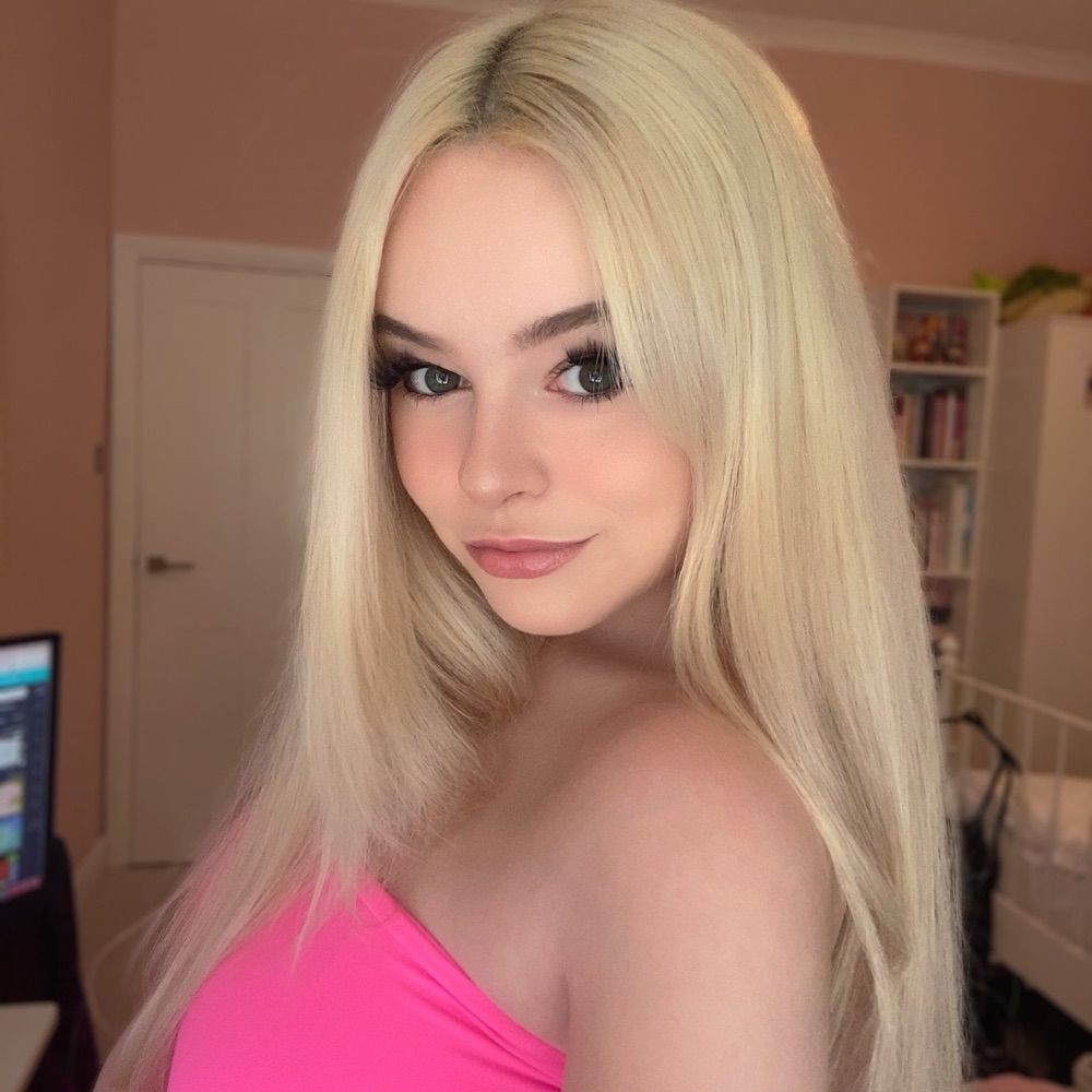 tee ✨