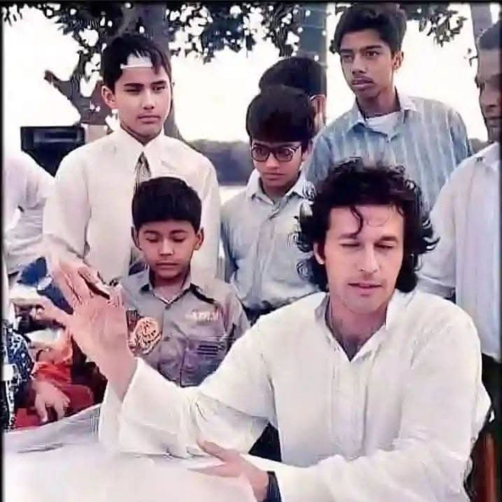 F khan Awan