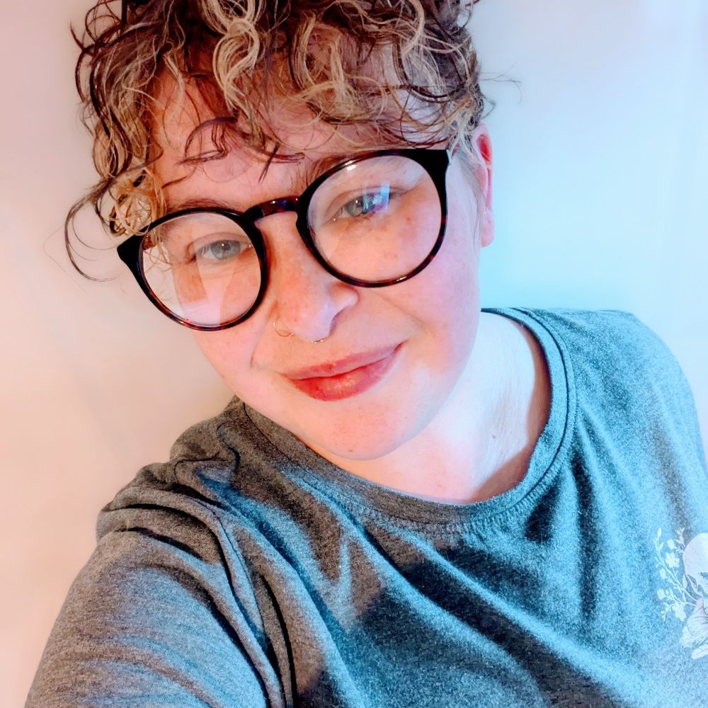 Chels She/They