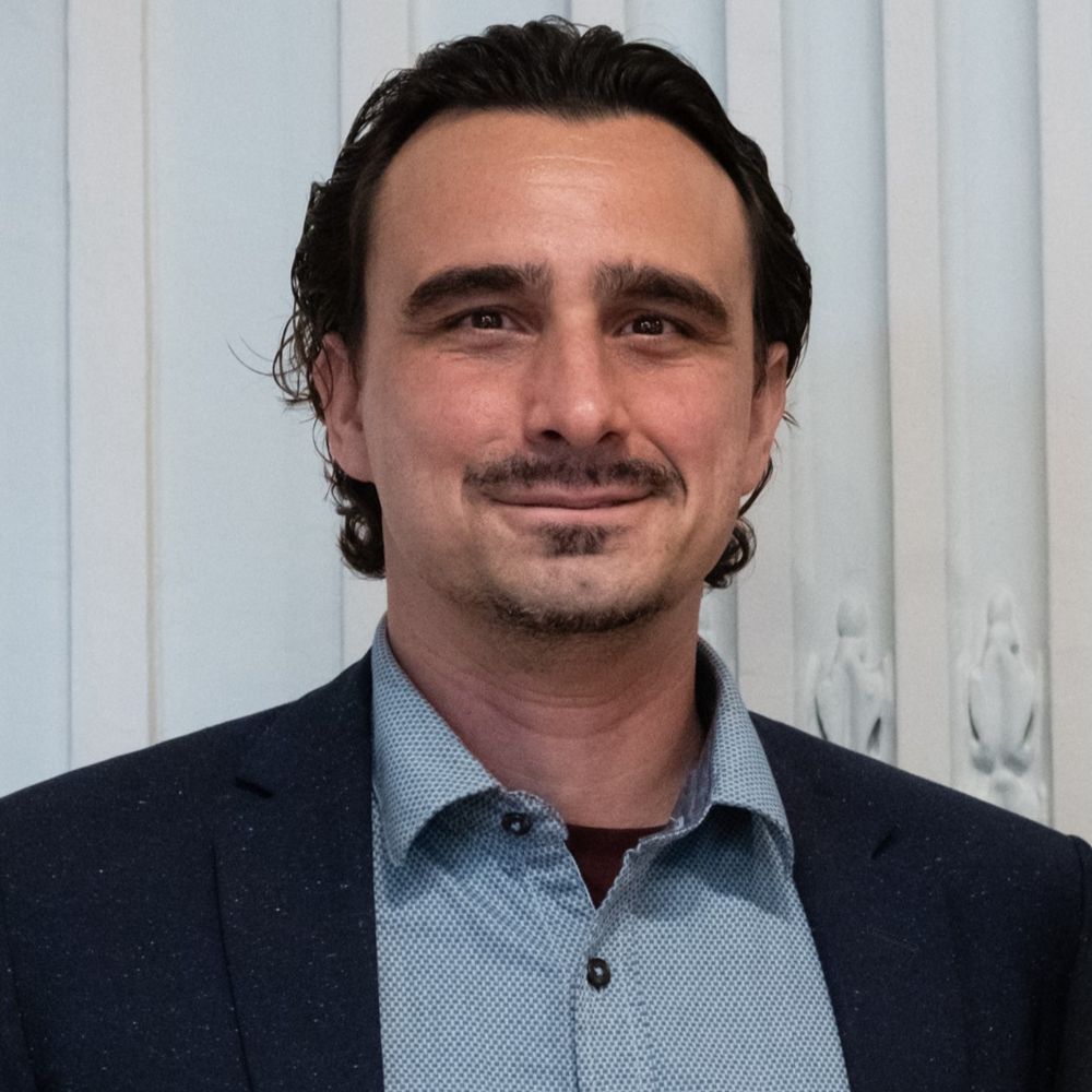 Iskander De Bruycker