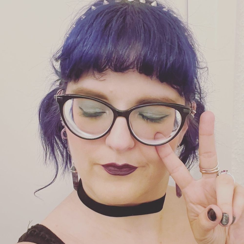 🦇Gräfin von Schlotterstein🦇「mode of 🔮⚰️🦇」