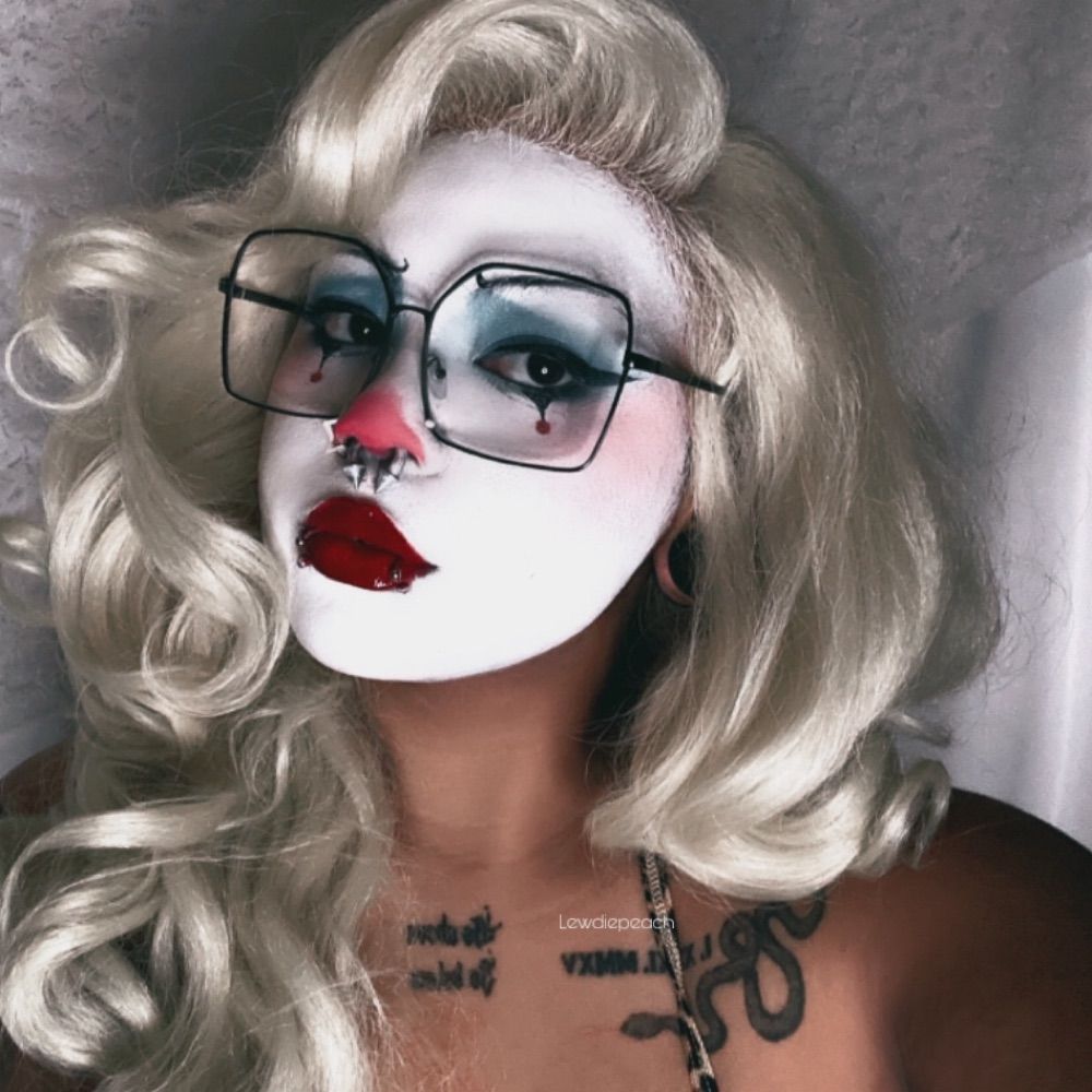 ☙𝒴ℴ𝓊𝓇 𝒷𝓁𝓎𝓉𝒽ℯ 𝒹ℴ𝓁𝓁 ❧