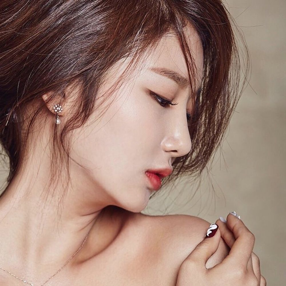 Lily Hua
