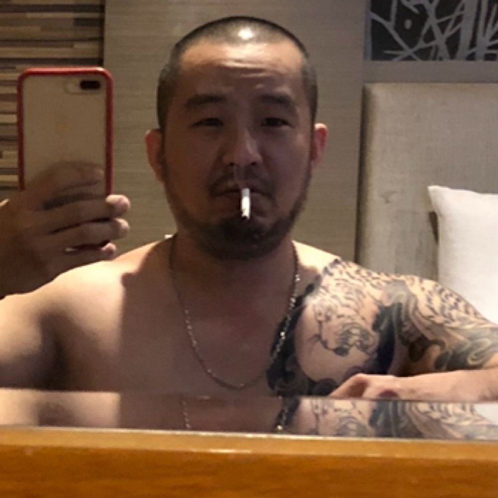 王偉偉