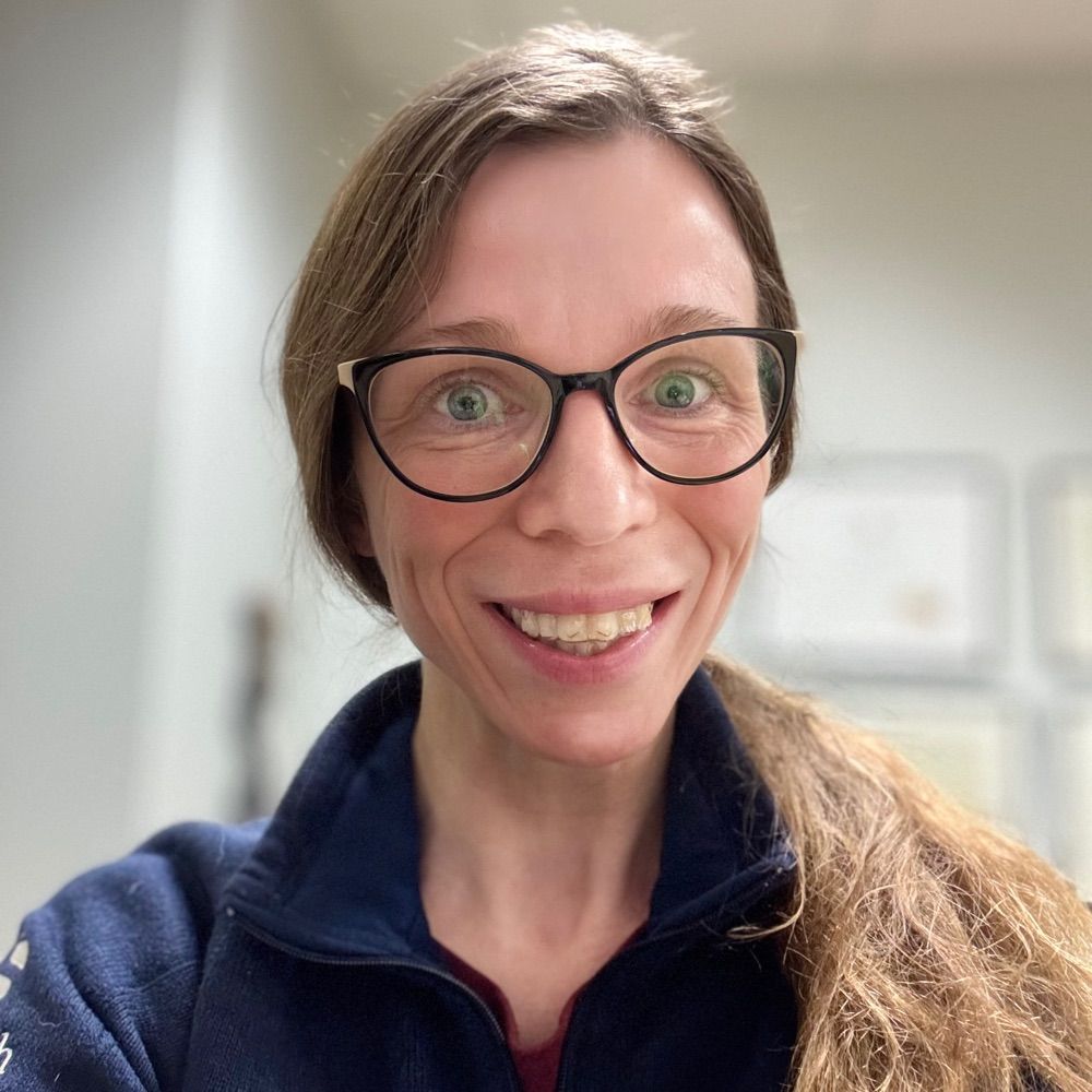 Dr. Genevieve Eastabrook, MD FRCSC (she/her)
