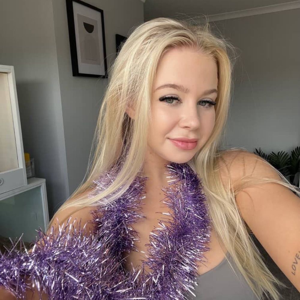 Mia Jenn