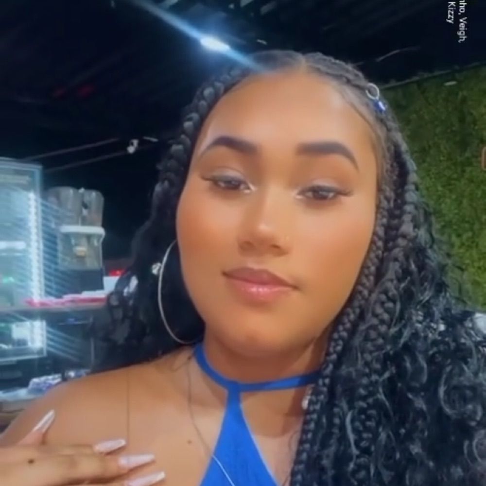 L🏄🏽‍♀️
