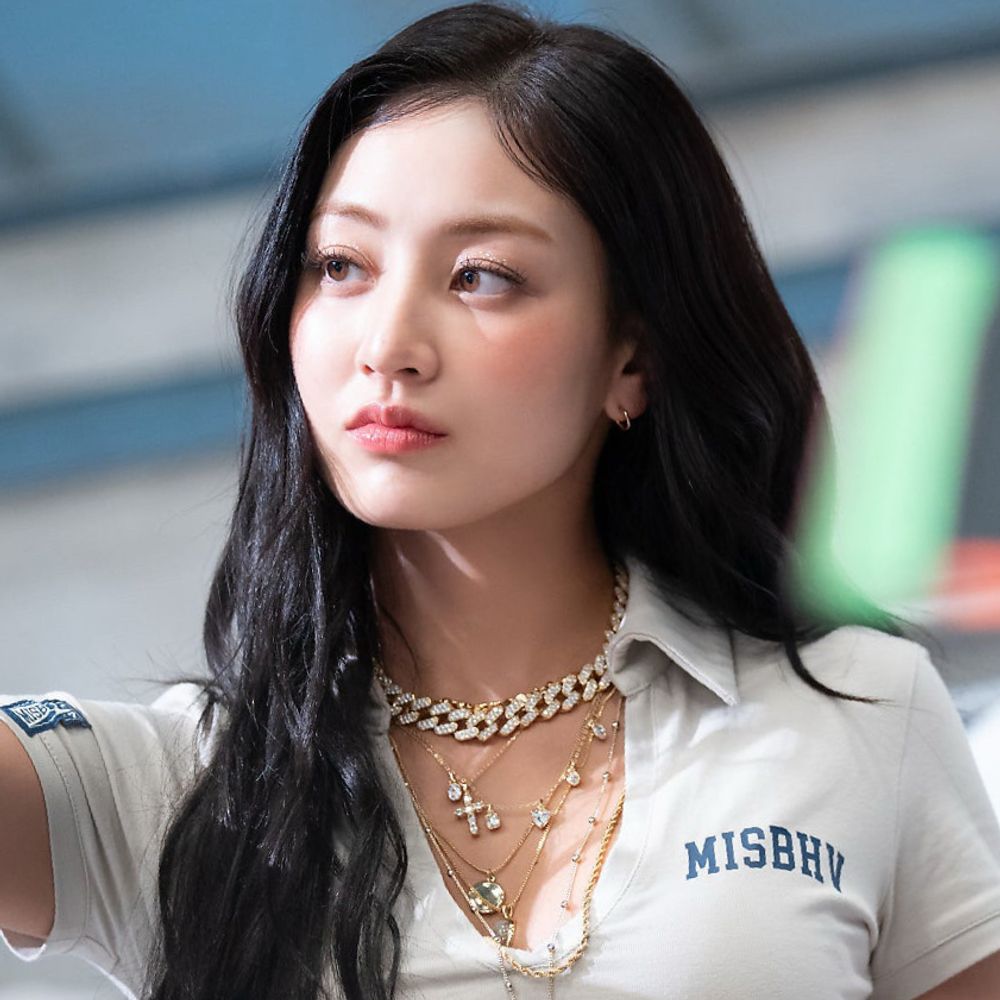 Kae ♡.˚⊹ ݁ right hand girl
