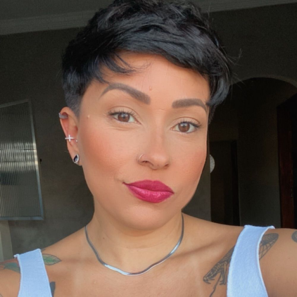 Aline Corrêa 