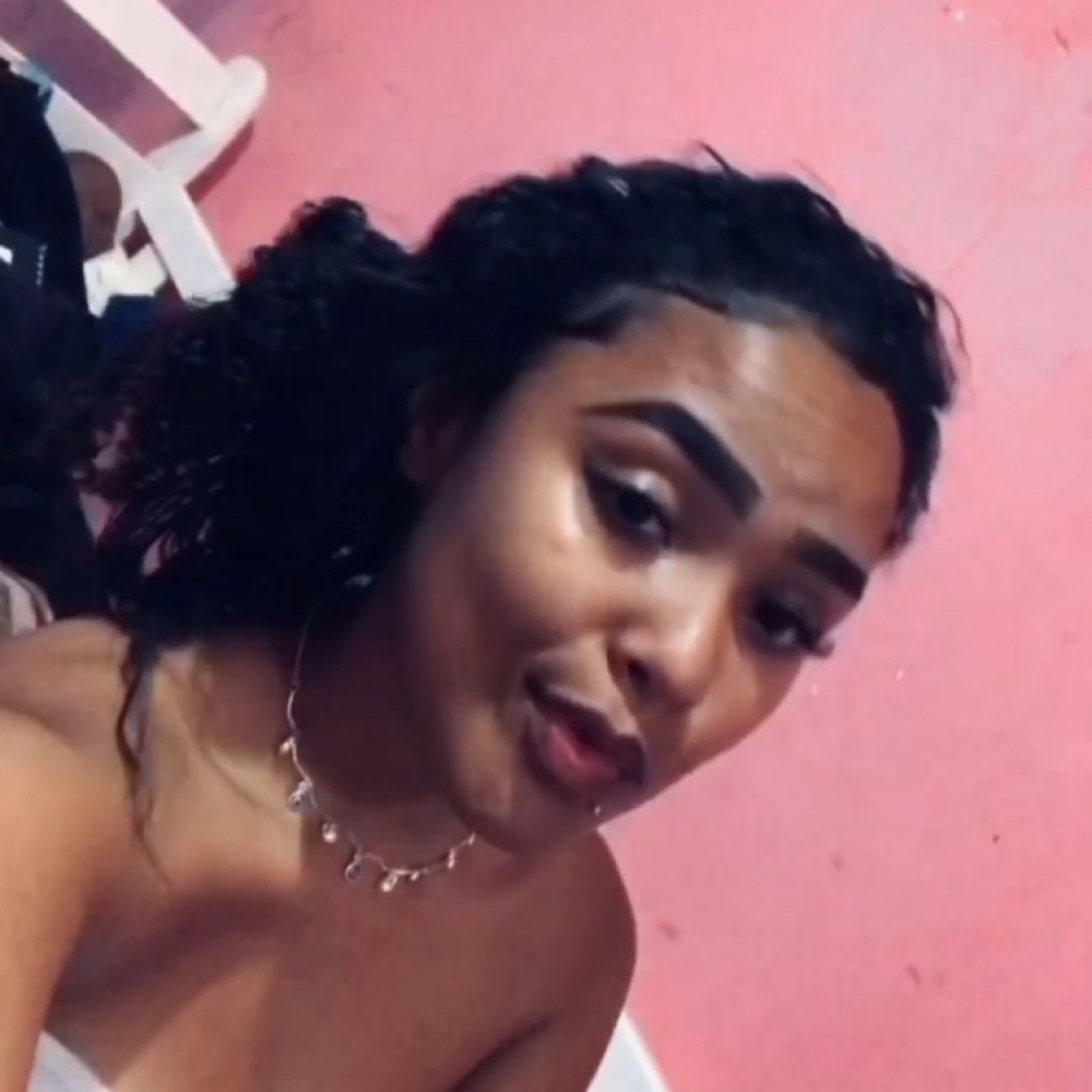 𝔇𝔲𝔡𝔞 𝔤𝔲𝔢𝔡𝔢𝔰💋