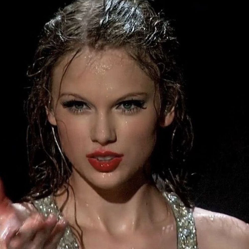 manu viu a Taylor