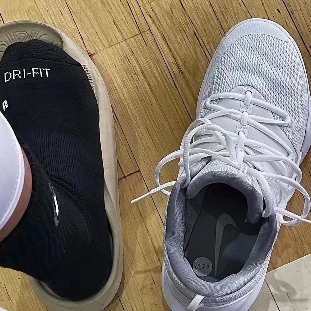 吃饱了打球🏀