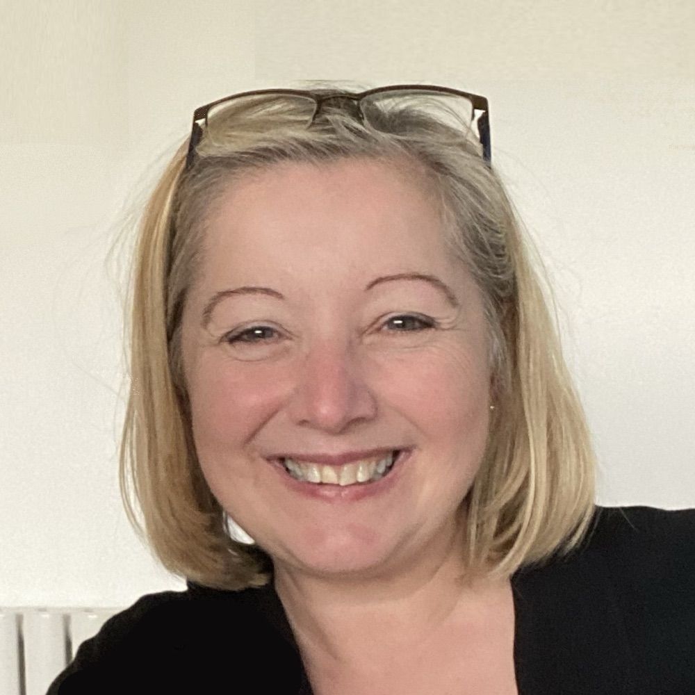 Dr Helen Jones
