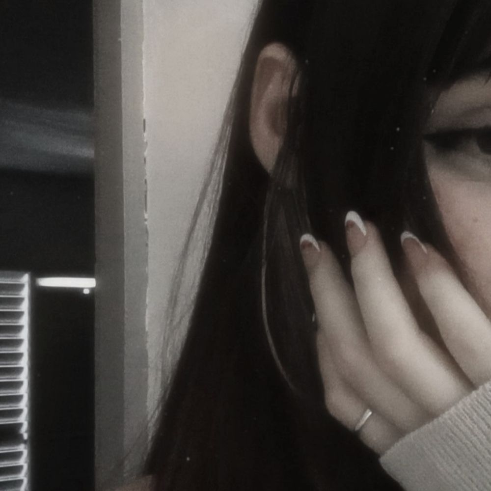 yulisa on cryy