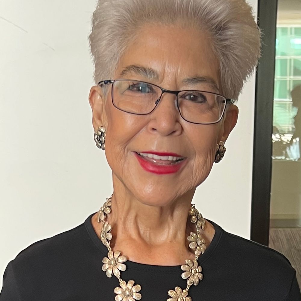 Elena V. Macías, PhD, MSW