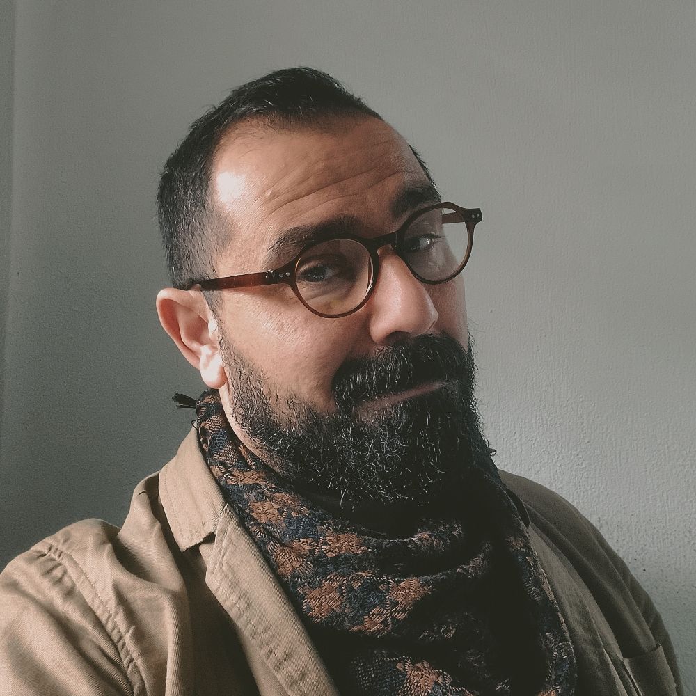 Dr. Mert Kaya